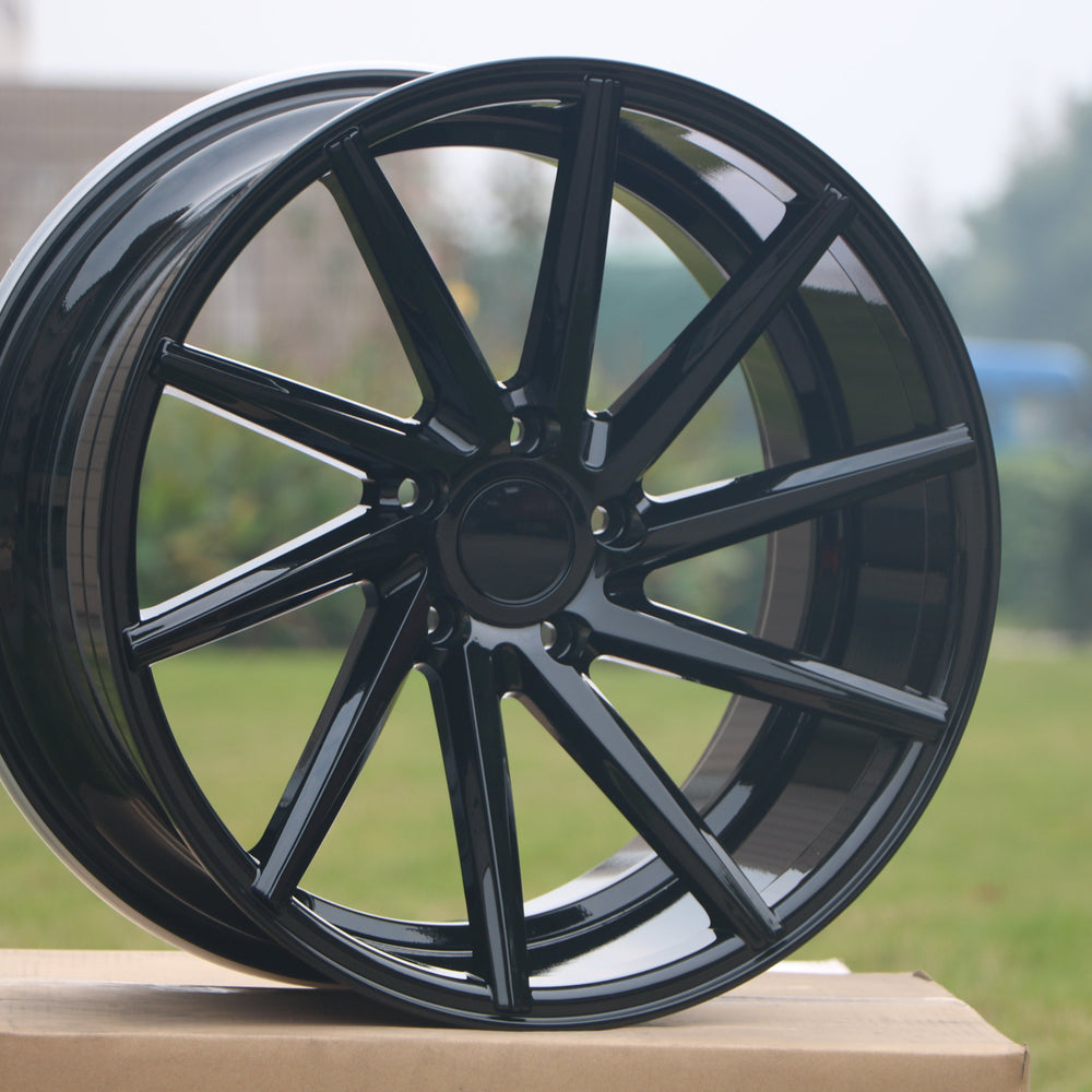 
                      
                        18" Swirl Style Wheels
                      
                    