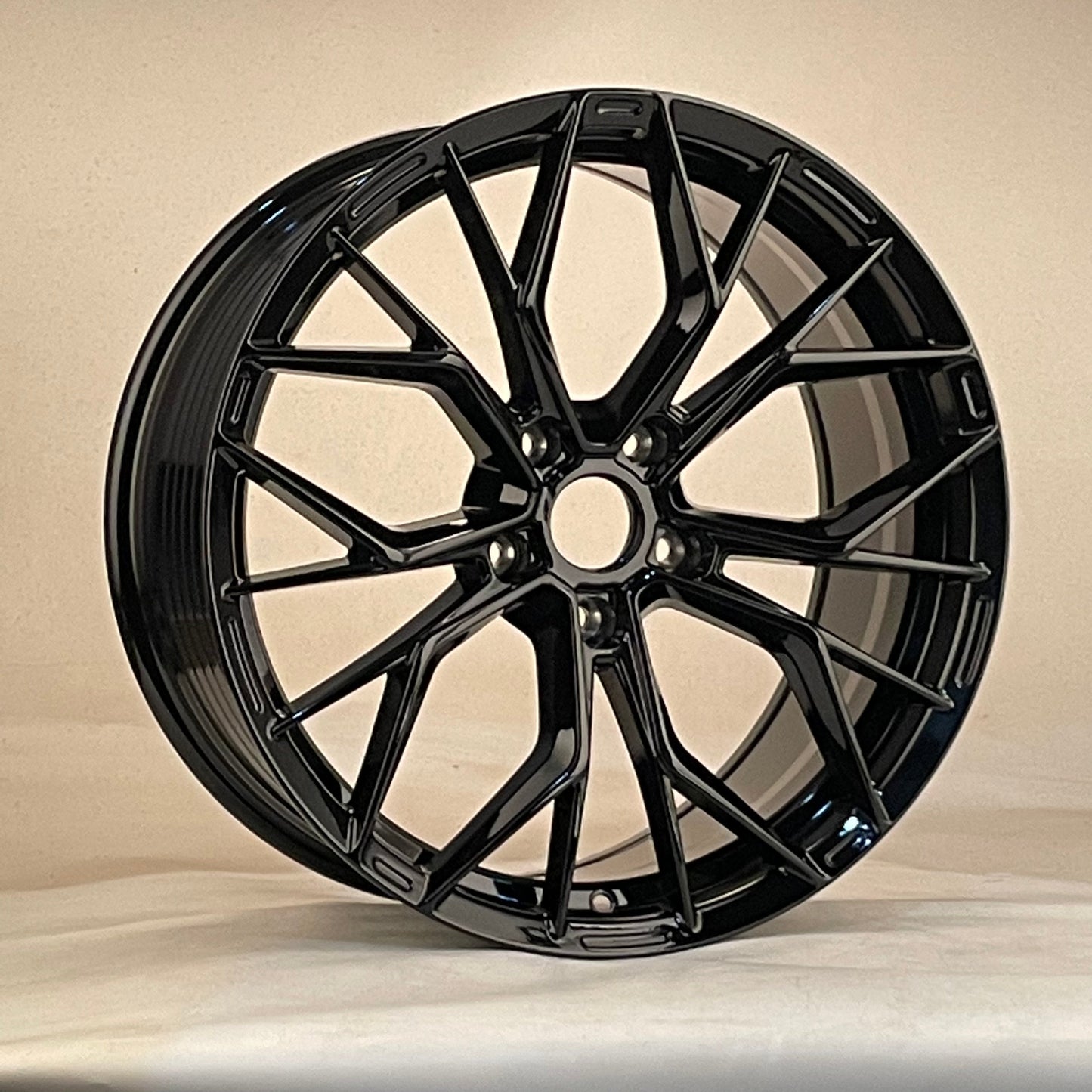 19" IPW 1601 Wheels