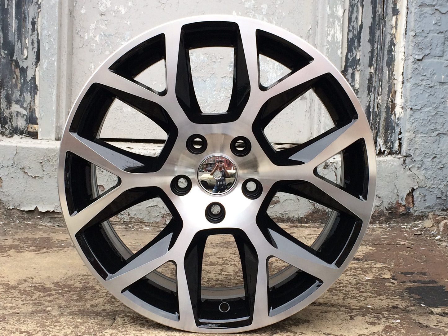 18" Wheels fits Volkswagen Beetle CC EOS GLI Golf GTI Jetta MK4 MK5 MK6 MK7 Passat R32 Rabbit Scirocco TDI Tiguan